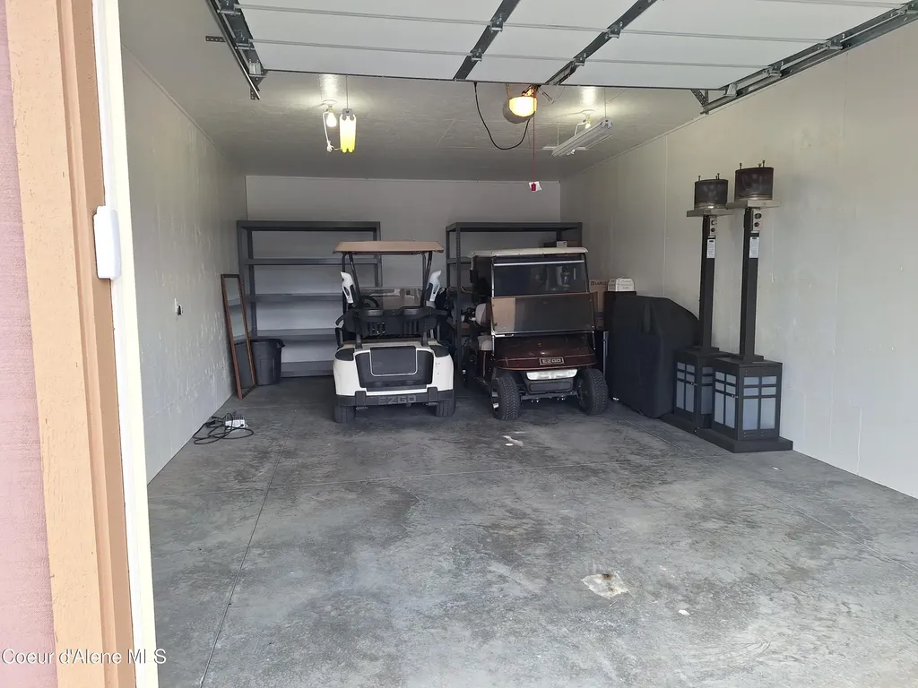 946 Chatwold Road Blanchard ID 83804