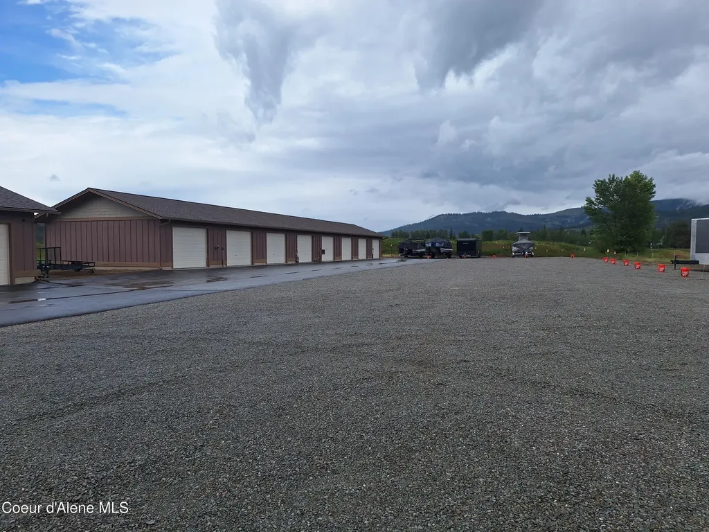 946 Chatwold Road Blanchard ID 83804