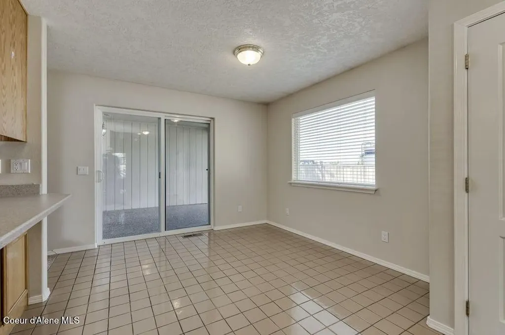 13947 N Lauren Loop Rathdrum ID 83858