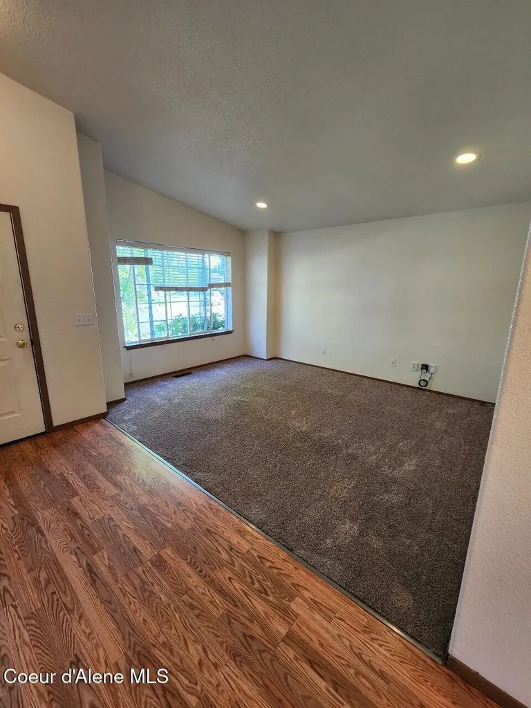 13947 N Lauren Loop Rathdrum ID 83858