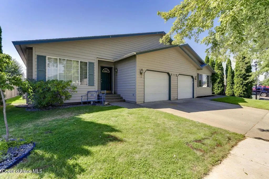 13947 N Lauren Loop Rathdrum ID 83858