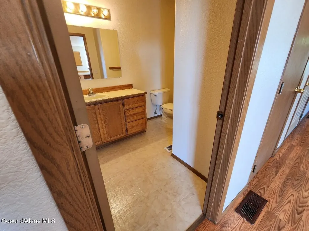 13947 N Lauren Loop Rathdrum ID 83858