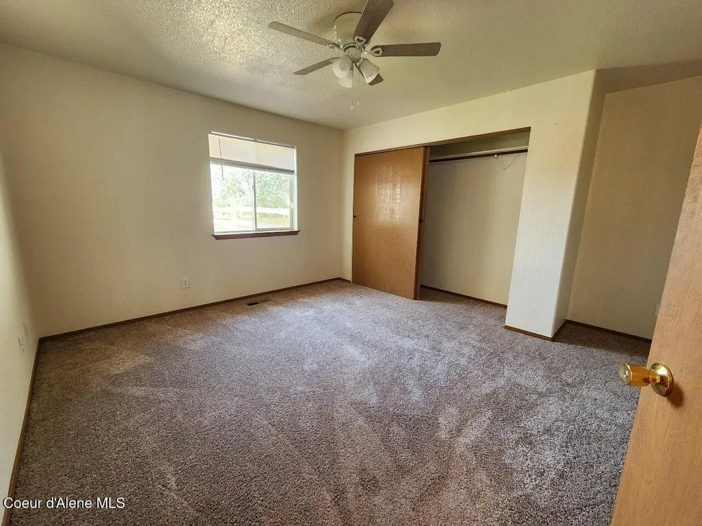 13947 N Lauren Loop Rathdrum ID 83858