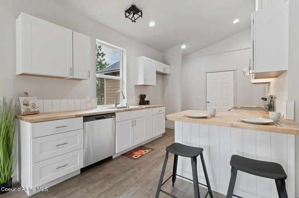 40 James Way Oldtown ID 83822