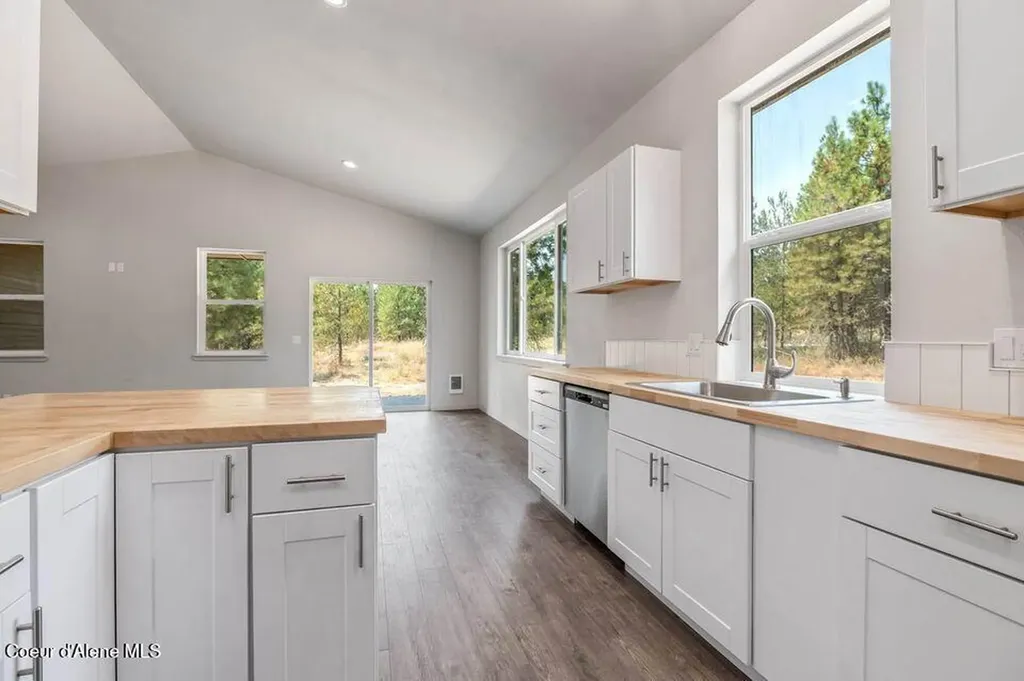 40 James Way Oldtown ID 83822