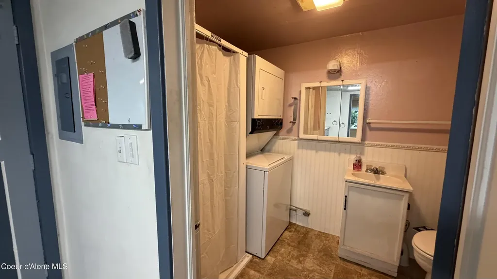 212 Hill Street Smelterville ID 83868