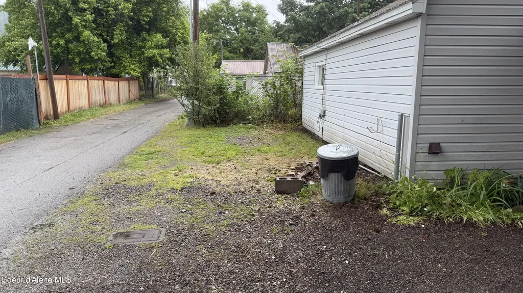 212 Hill Street Smelterville ID 83868