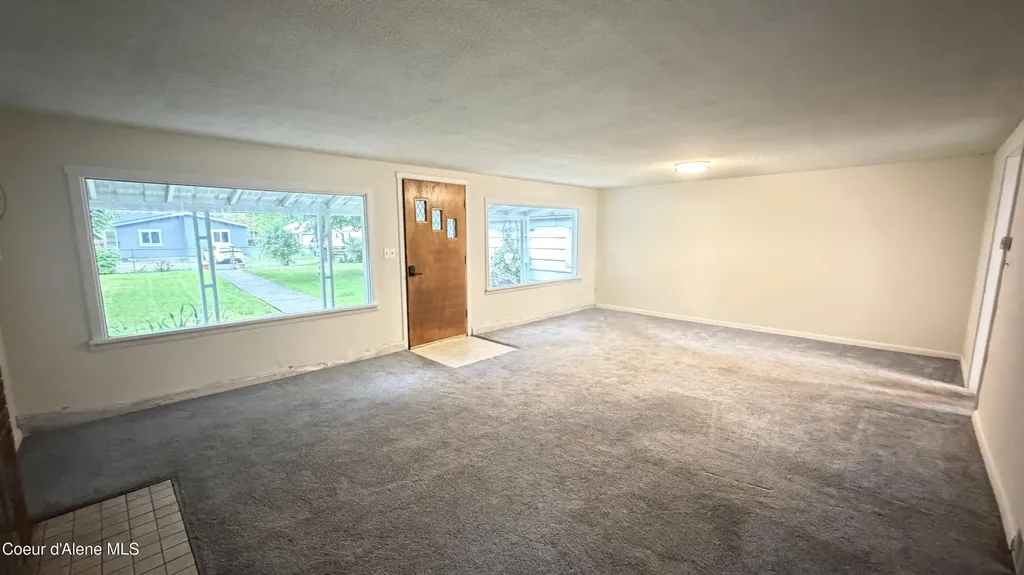 212 Hill Street Smelterville ID 83868