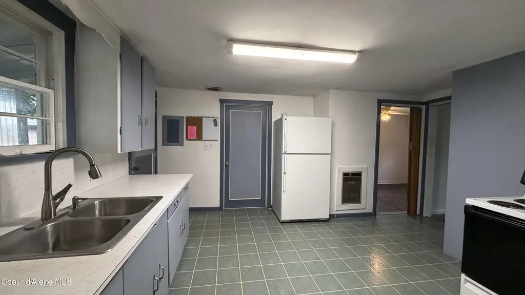 212 Hill Street Smelterville ID 83868