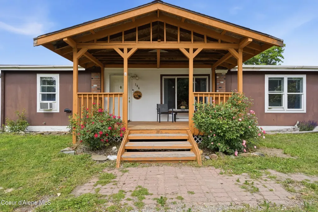 106 W Railroad Clark Fork ID 83811