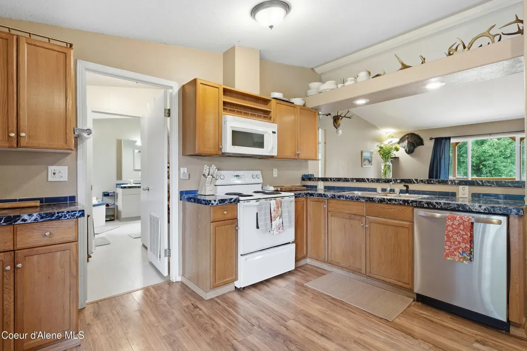 106 W Railroad Clark Fork ID 83811