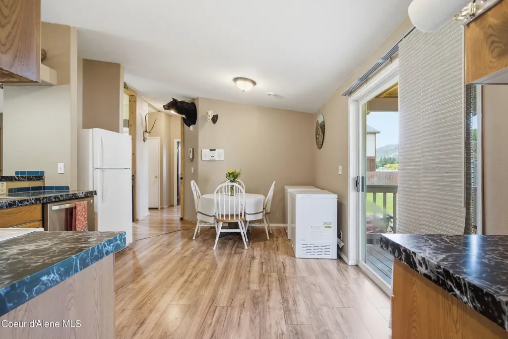 106 W Railroad Clark Fork ID 83811