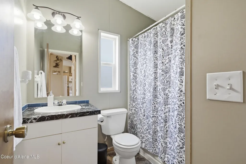 106 W Railroad Clark Fork ID 83811