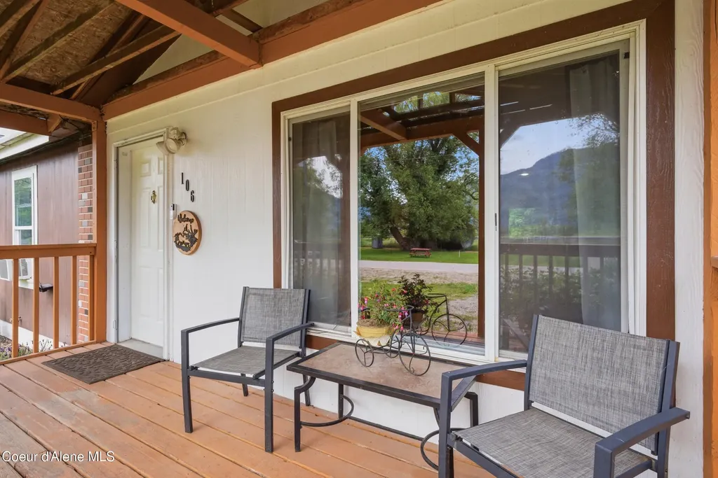 106 W Railroad Clark Fork ID 83811