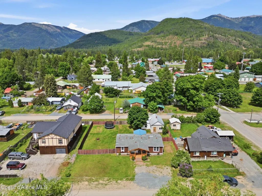 106 W Railroad Clark Fork ID 83811