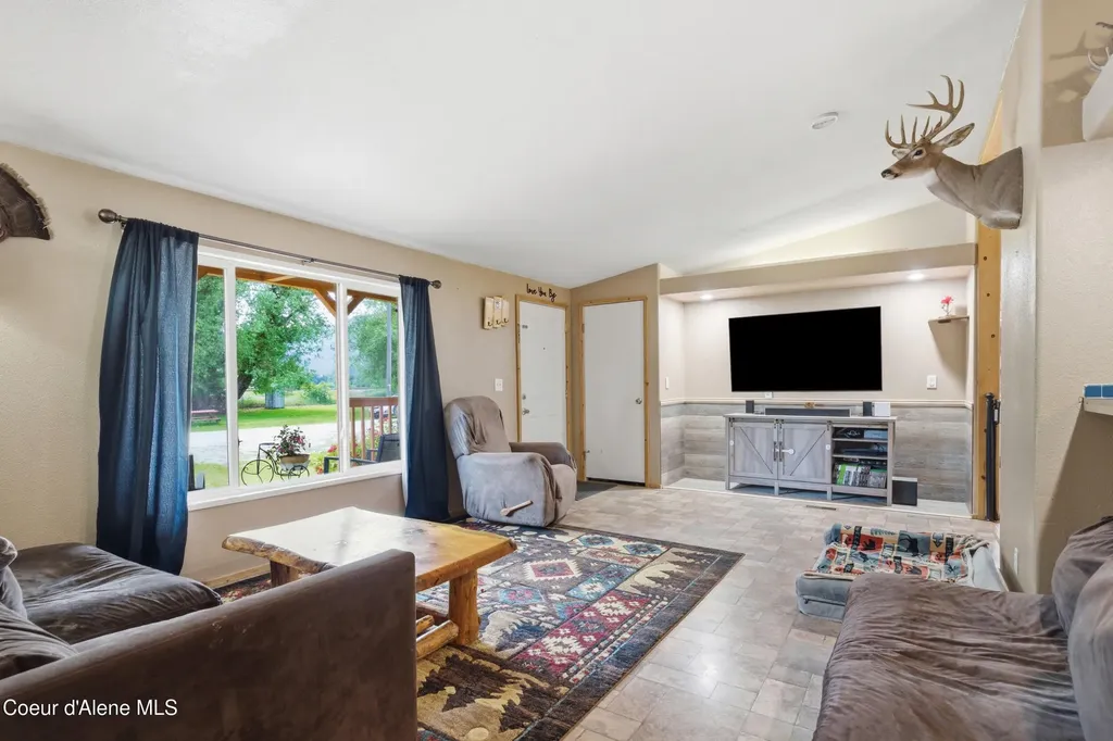 106 W Railroad Clark Fork ID 83811