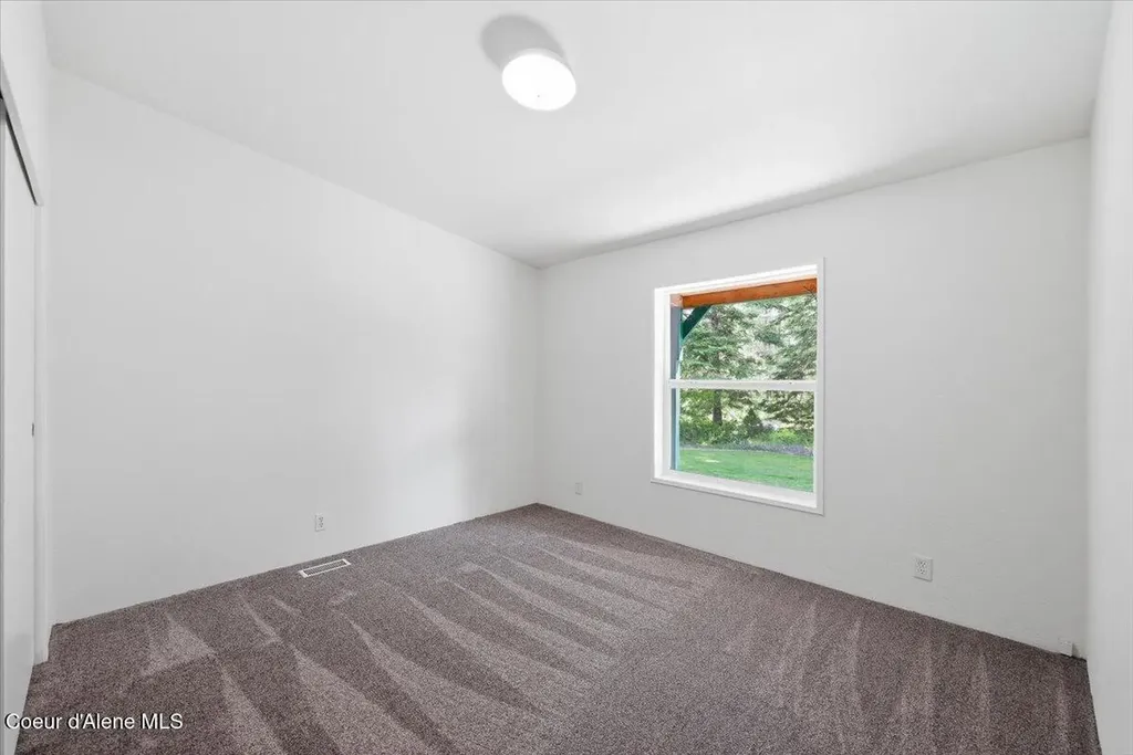 24401 N Grouse Road Rathdrum ID 83858