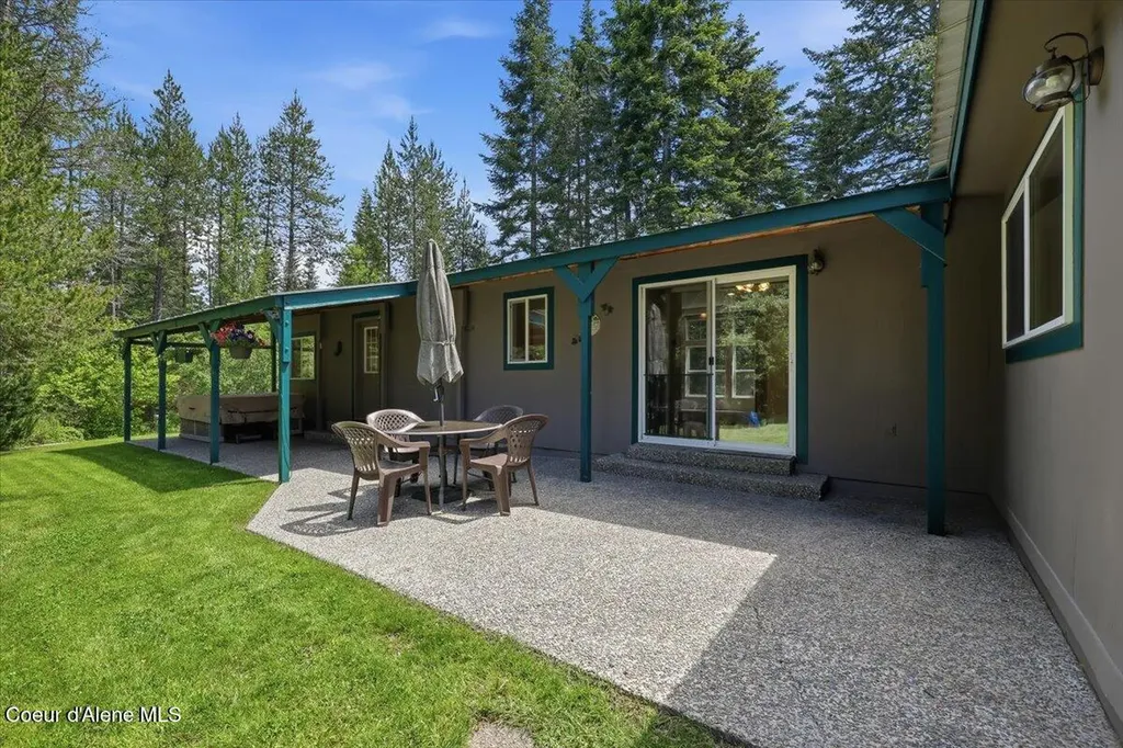 24401 N Grouse Road Rathdrum ID 83858