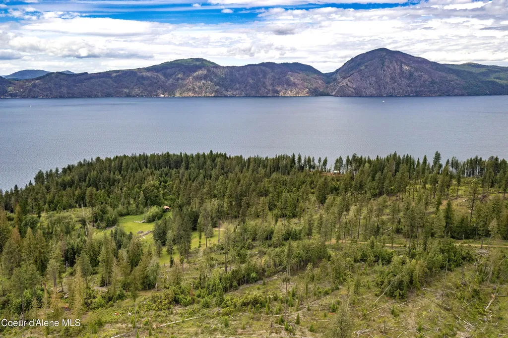 Nna Whiskey Rock Heights Bayview ID 83803