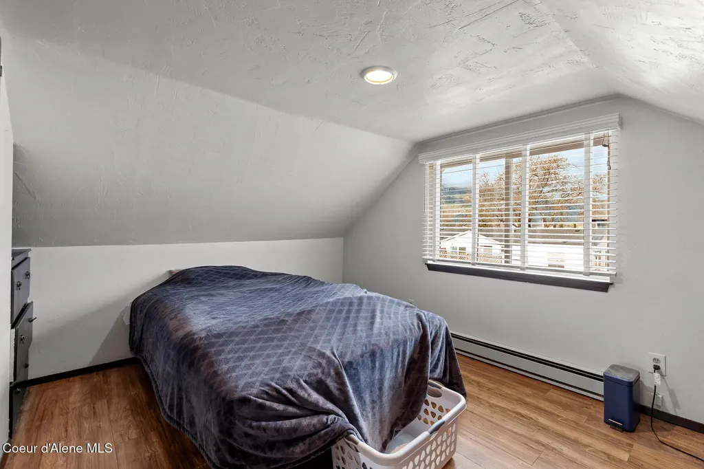 1021 N Florence Avenue Sandpoint ID 83864