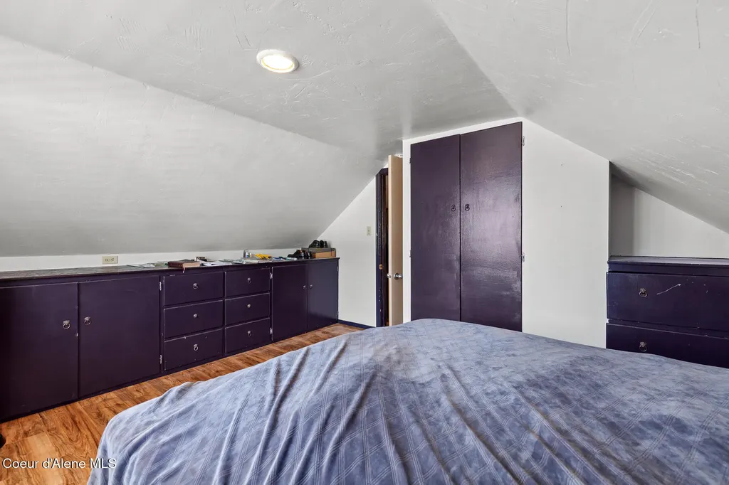 1021 N Florence Avenue Sandpoint ID 83864