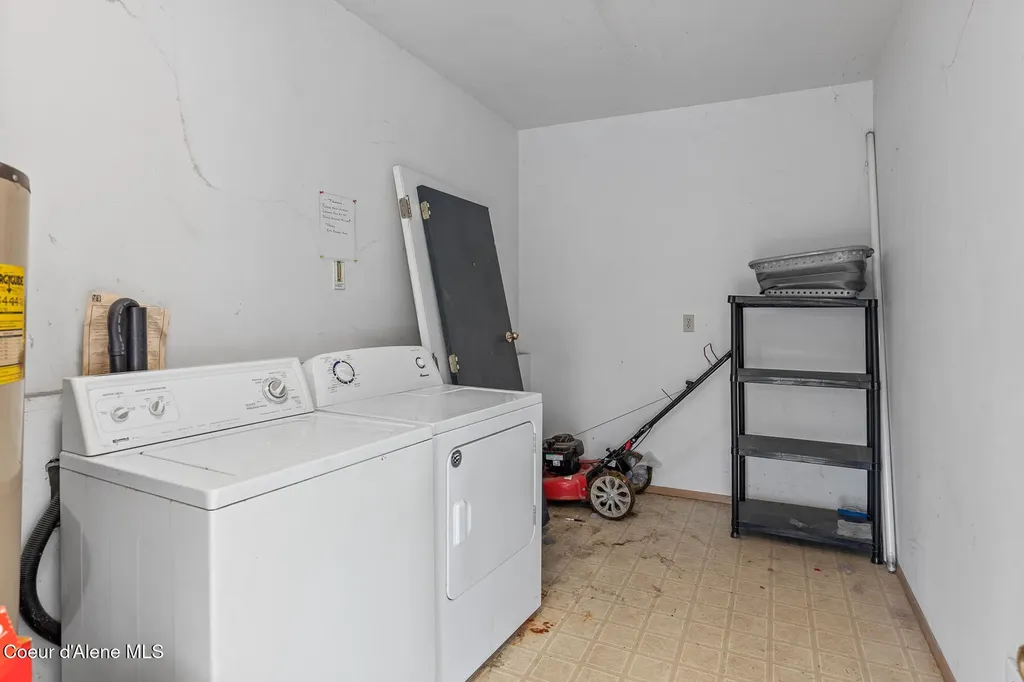 1021 N Florence Avenue Sandpoint ID 83864