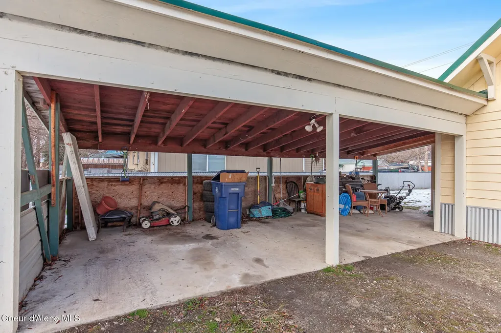 1021 N Florence Avenue Sandpoint ID 83864