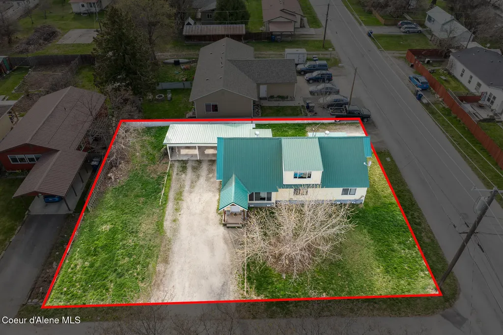 1021 N Florence Avenue Sandpoint ID 83864