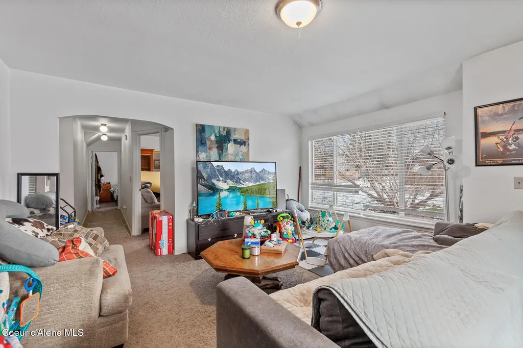 1021 N Florence Avenue Sandpoint ID 83864