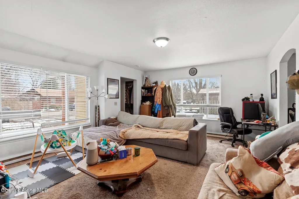 1021 N Florence Avenue Sandpoint ID 83864