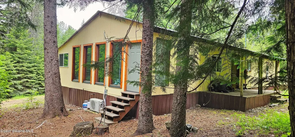 4801 Old Highway Two Loop Moyie Springs ID 83845