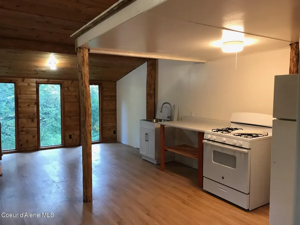 4801 Old Highway Two Loop Moyie Springs ID 83845