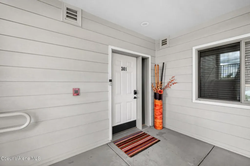 415 W Waterside Drive Post Falls ID 83854