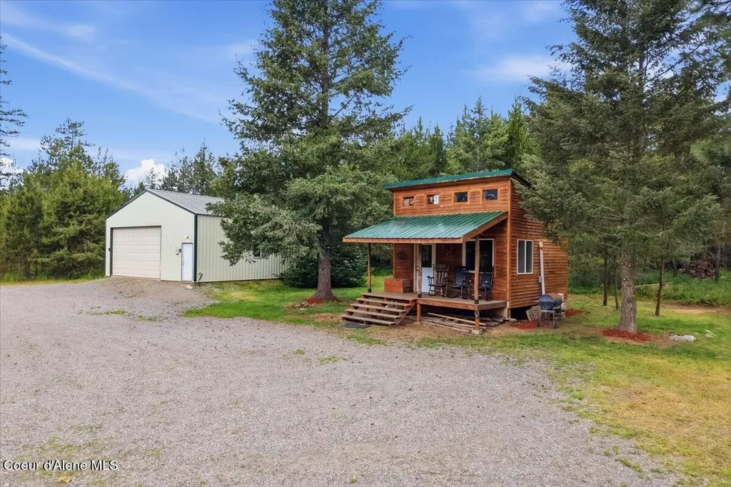 131 Outback Loop Spirit Lake ID 83869