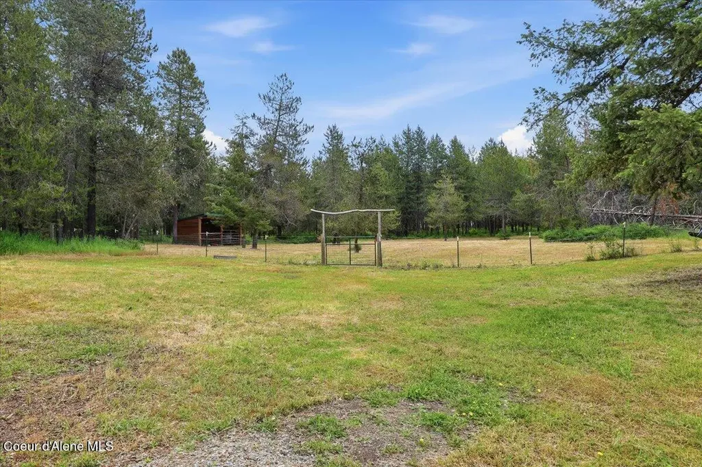 131 Outback Loop Spirit Lake ID 83869