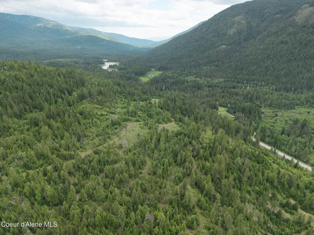 532927 U.s. 95 Bonners Ferry ID 83805