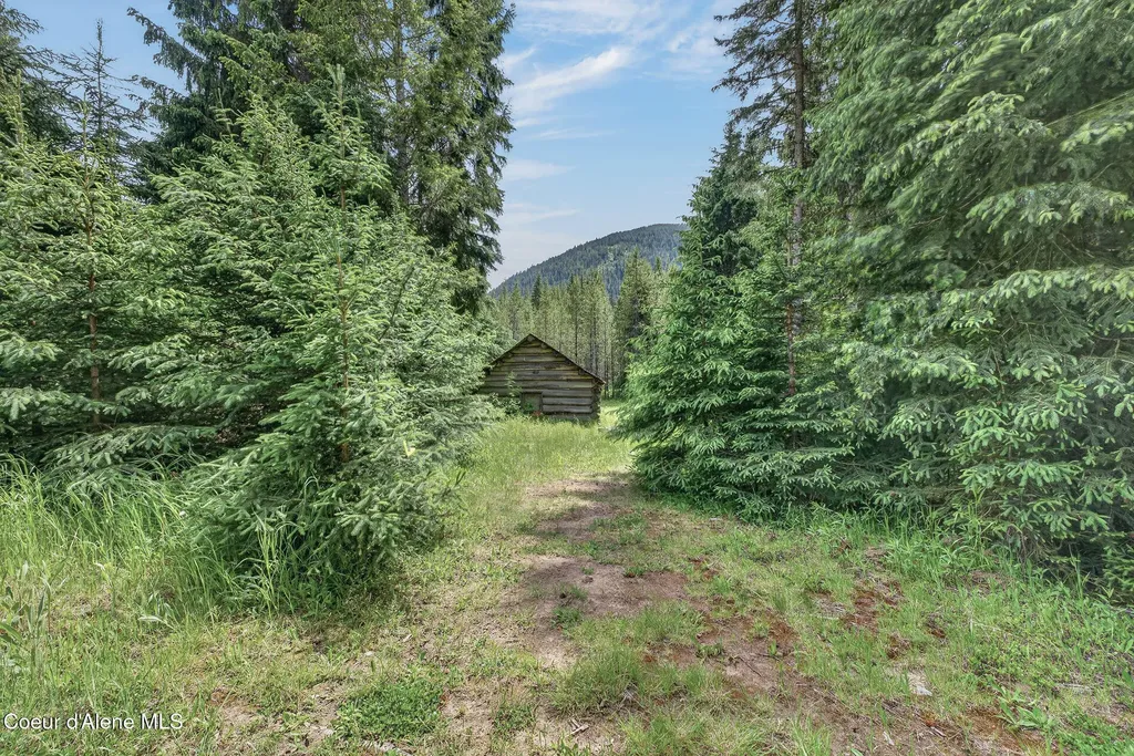532927 U.s. 95 Bonners Ferry ID 83805