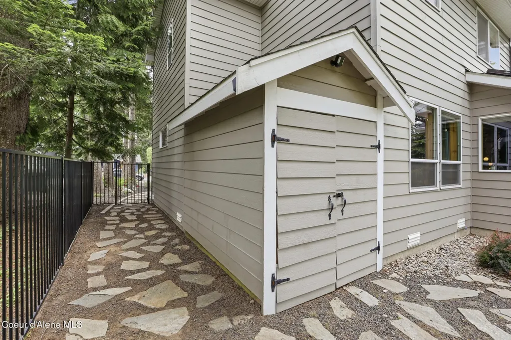 11331 N Trafalgar Street Hayden ID 83835