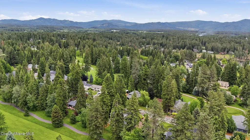 11331 N Trafalgar Street Hayden ID 83835