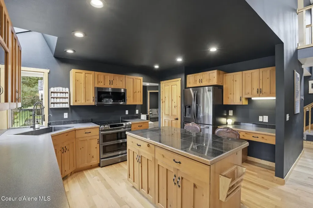 11331 N Trafalgar Street Hayden ID 83835