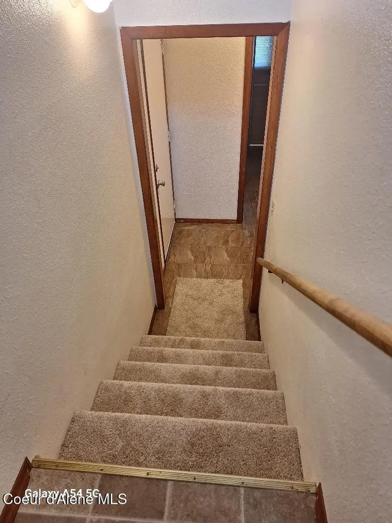 9704 N Hillview Drive Hayden ID 83835