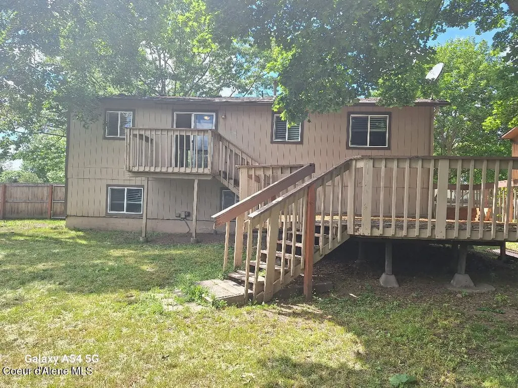 9704 N Hillview Drive Hayden ID 83835