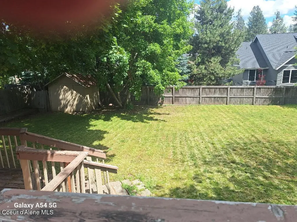 9704 N Hillview Drive Hayden ID 83835