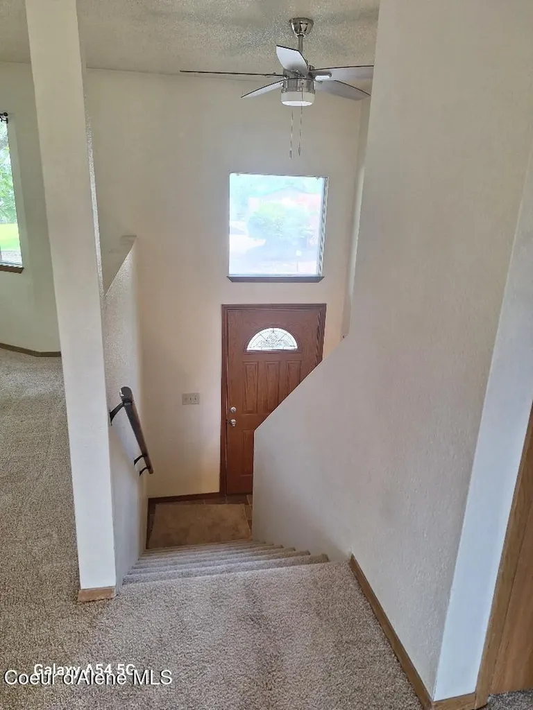 9704 N Hillview Drive Hayden ID 83835