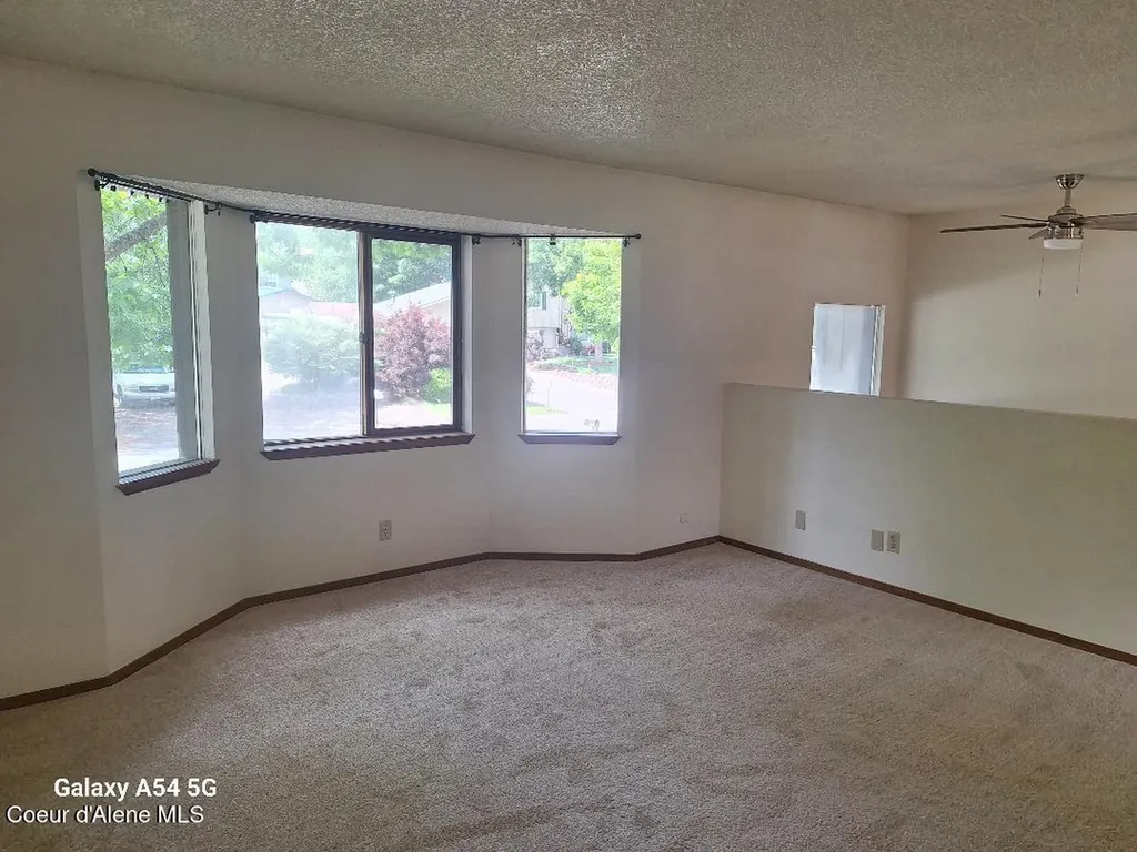 9704 N Hillview Drive Hayden ID 83835