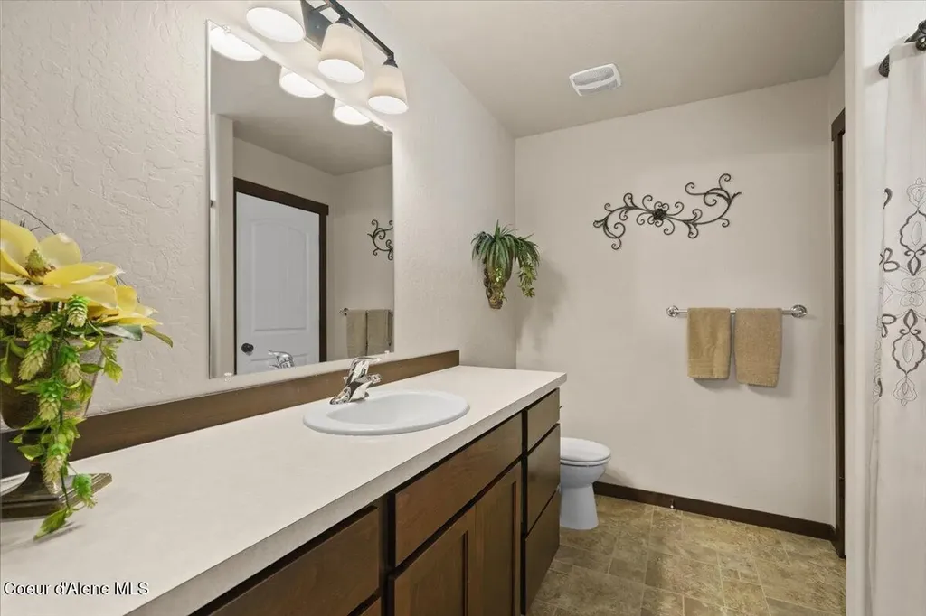 1447 E Yellowstone Avenue Post Falls ID 83854
