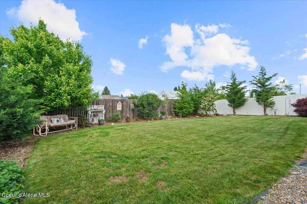 1447 E Yellowstone Avenue Post Falls ID 83854