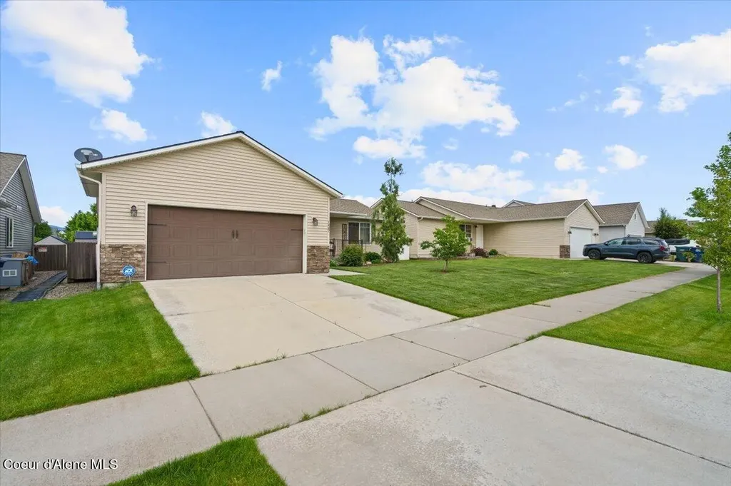 1447 E Yellowstone Avenue Post Falls ID 83854