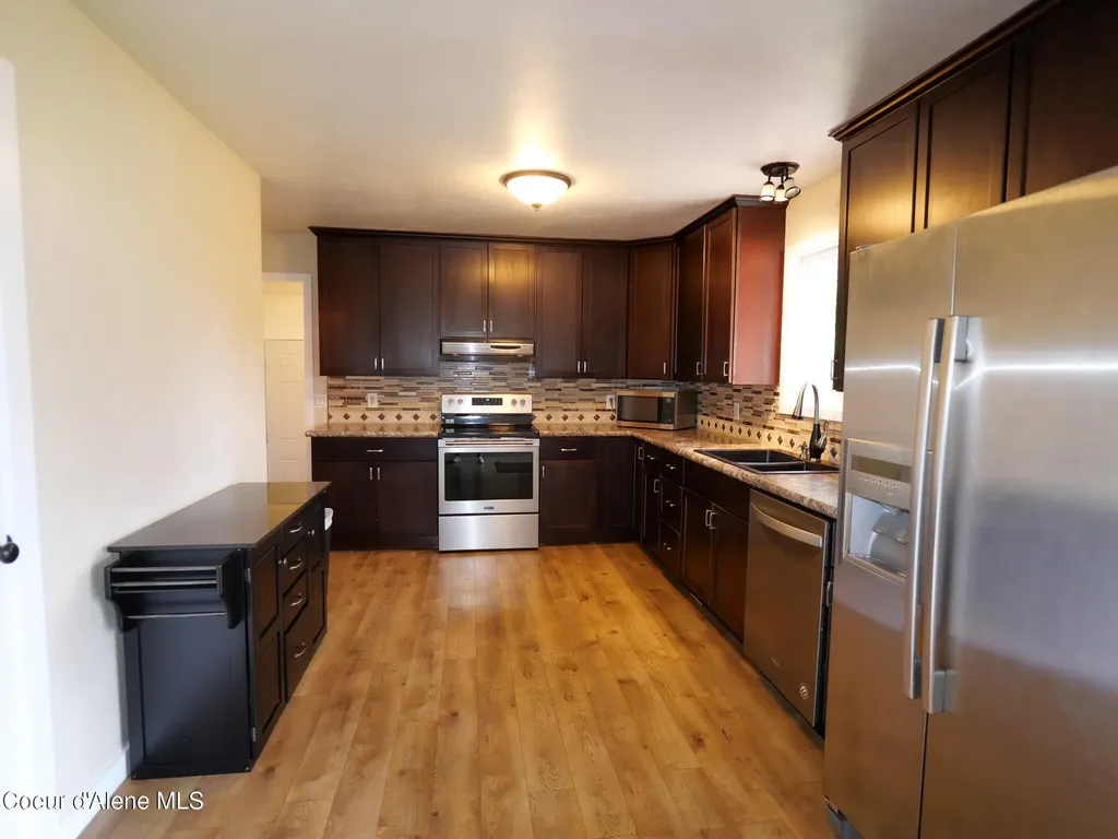 9684 N Melrose Street Hayden ID 83835