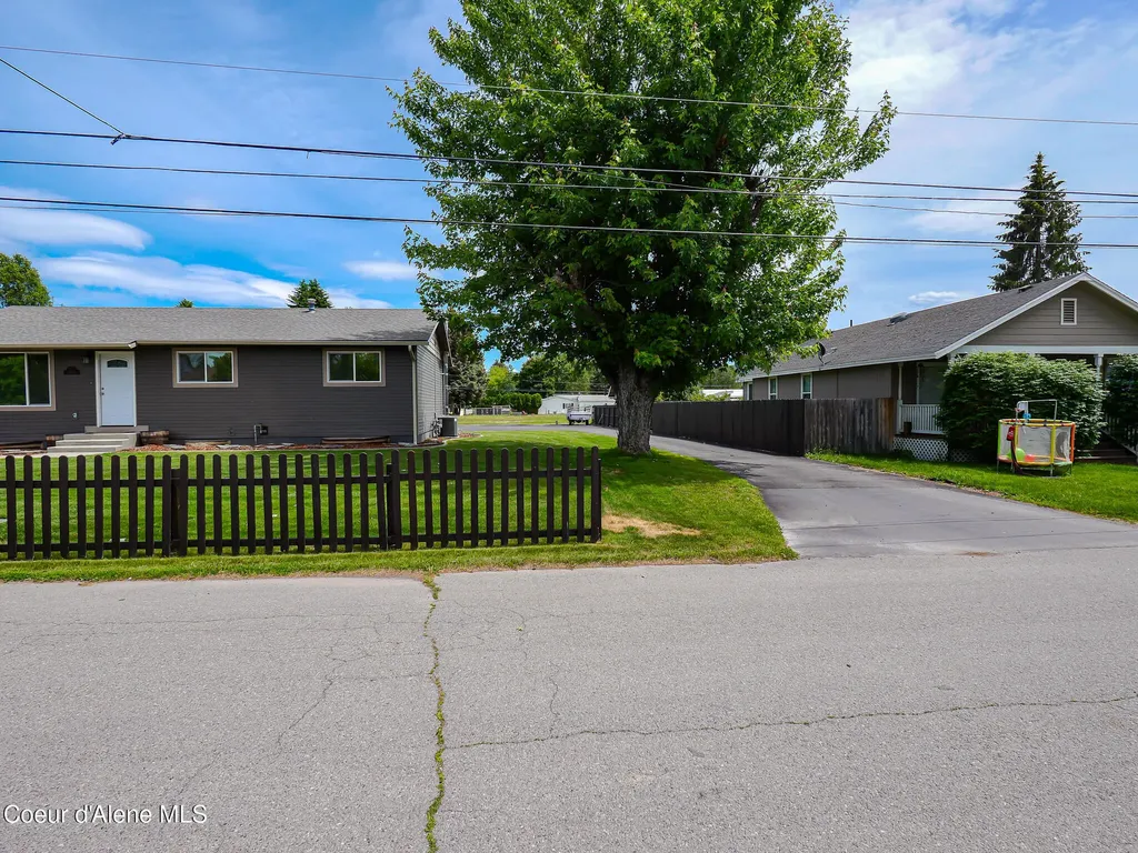 9684 N Melrose Street Hayden ID 83835